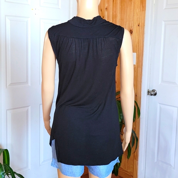 BCBGMaxazia Sleeve Less Cowl Neck - Picture 3 of 5